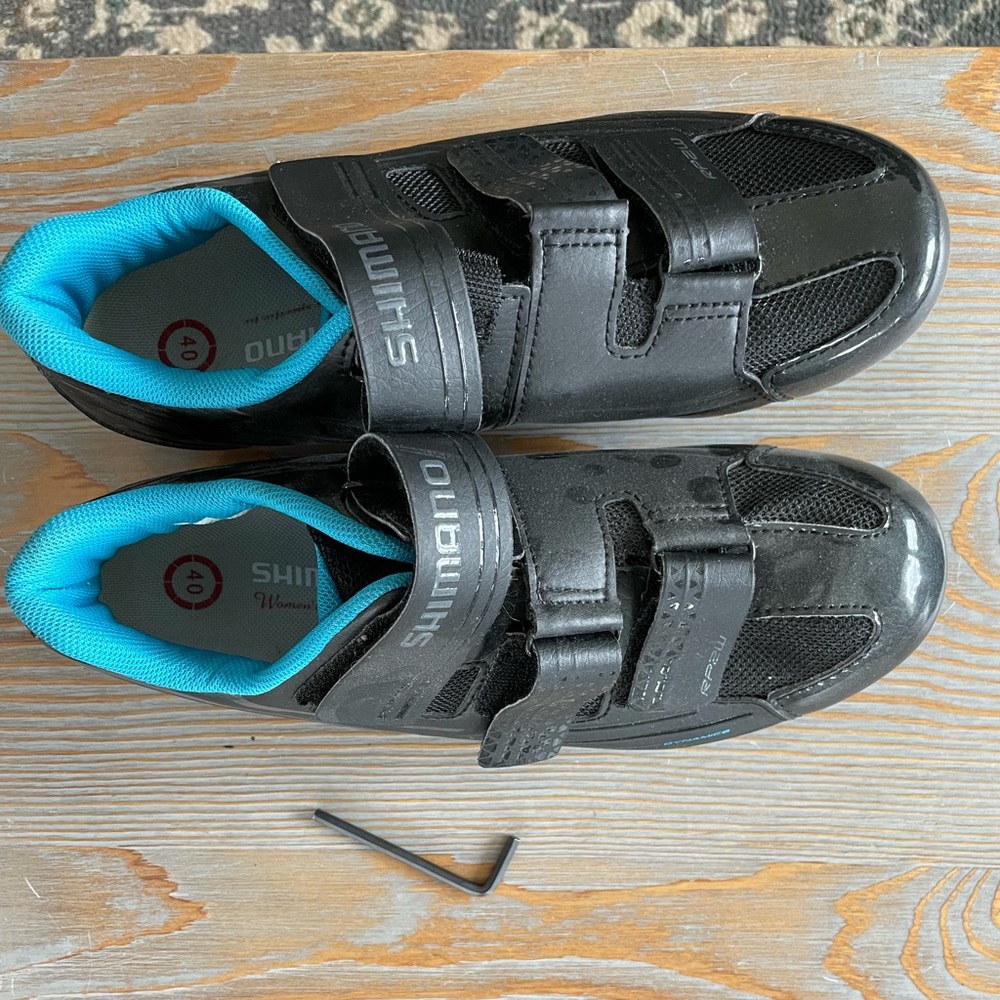 Shimano indoor cycling shoes. Size 40 (7.5 US)